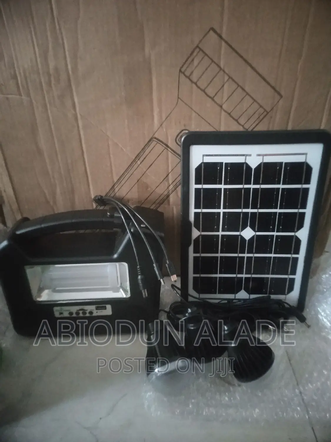 Cclamp 10000mah Multifunctional Solar Lighting W Bluetooth