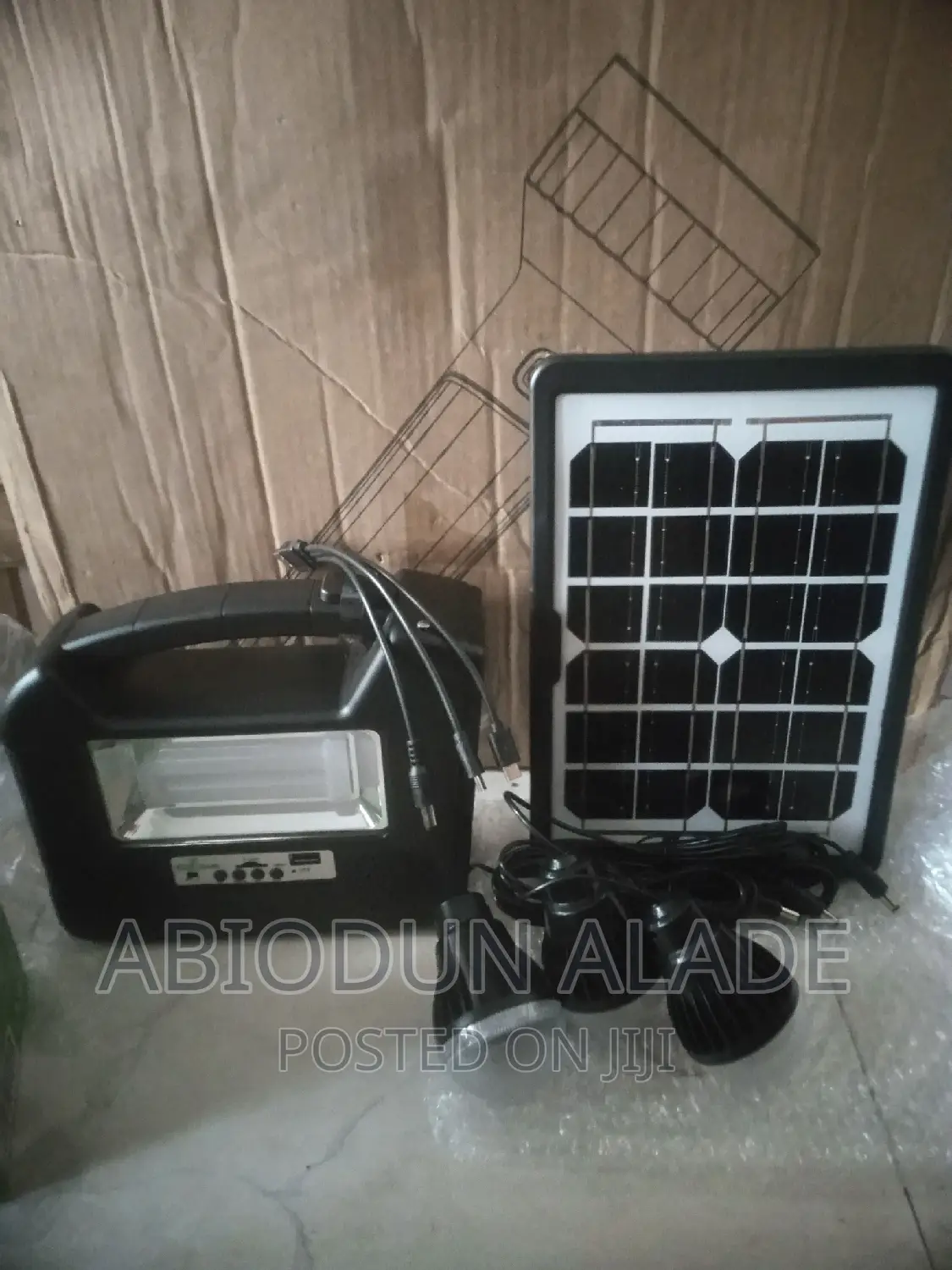 Cclamp 10000mah Multifunctional Solar Lighting W Bluetooth