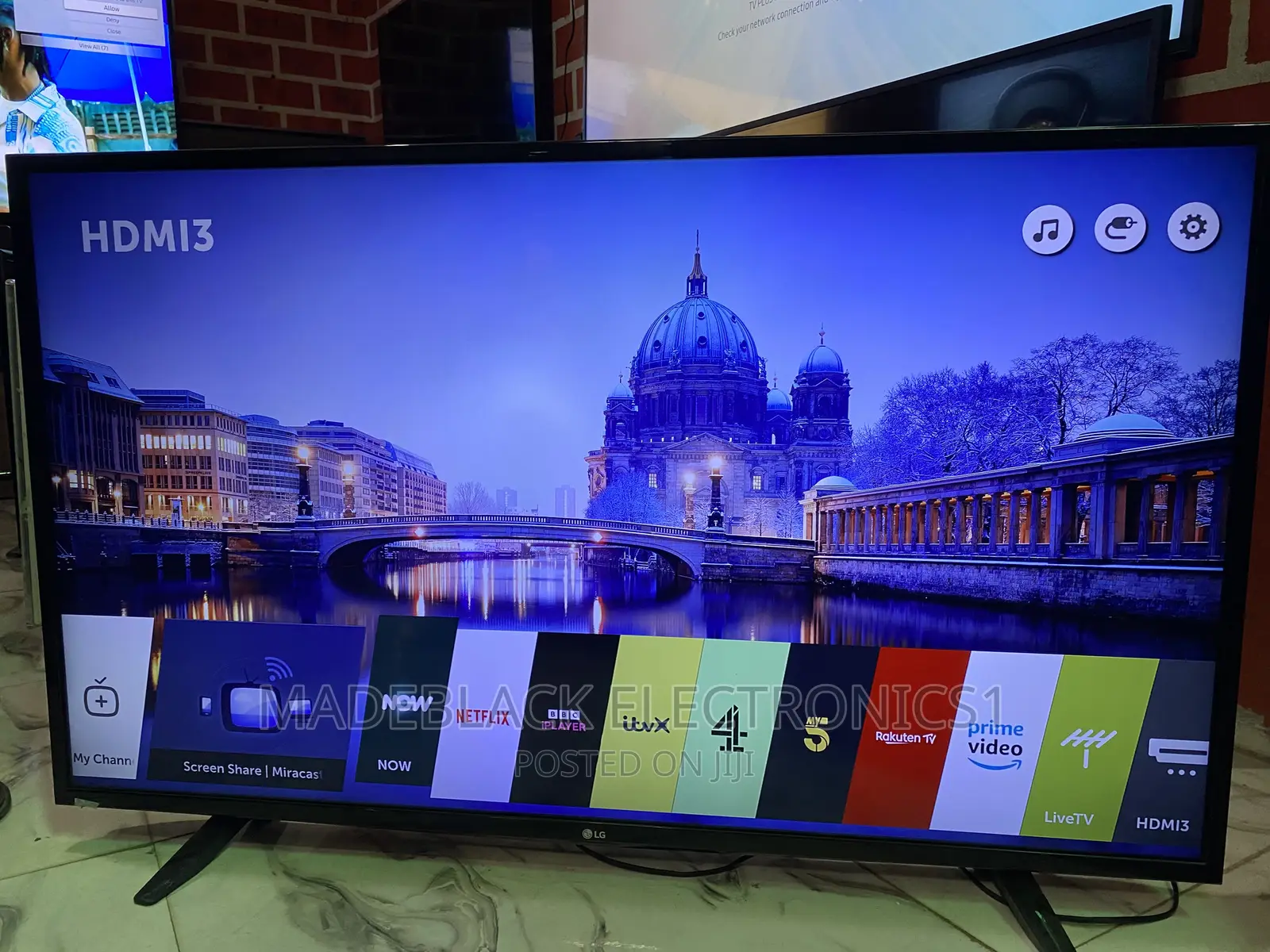 LG 49 Inches Smart Tv