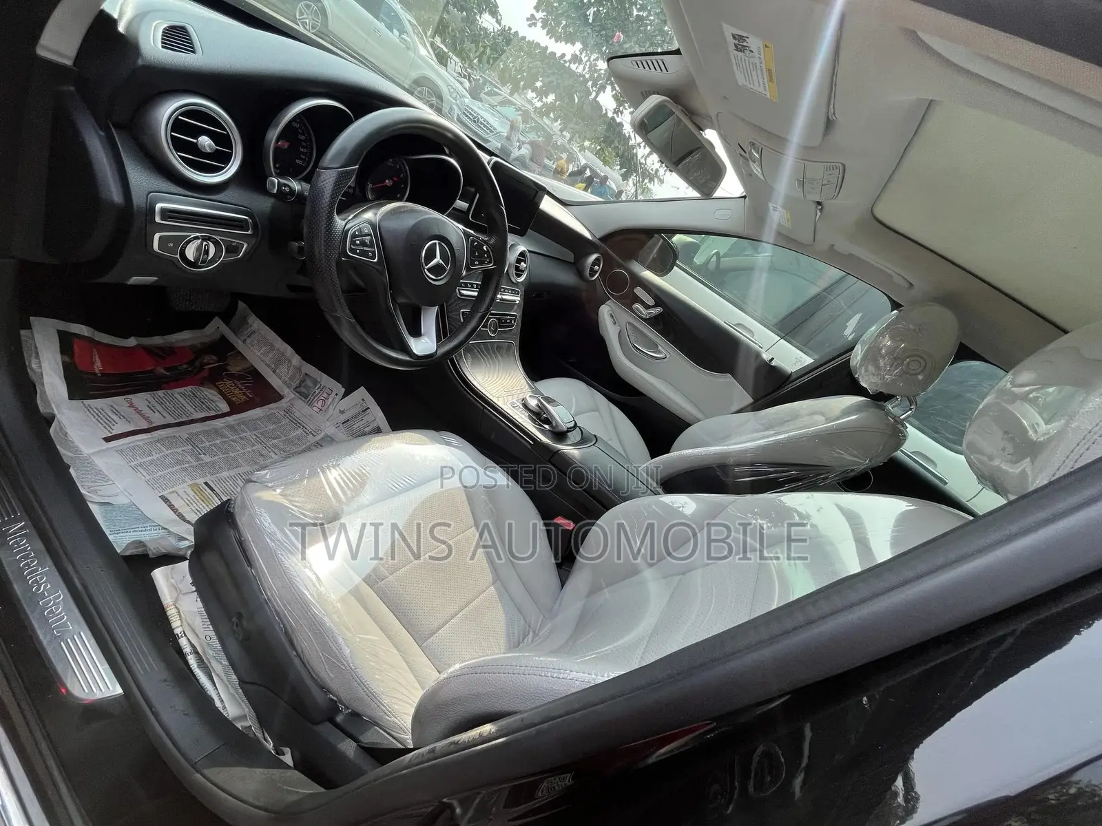 Mercedes-Benz C300 2017 Black