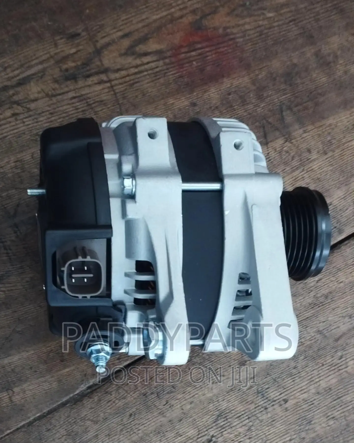 Toyota Land Cruiser Prado Engine Alternator