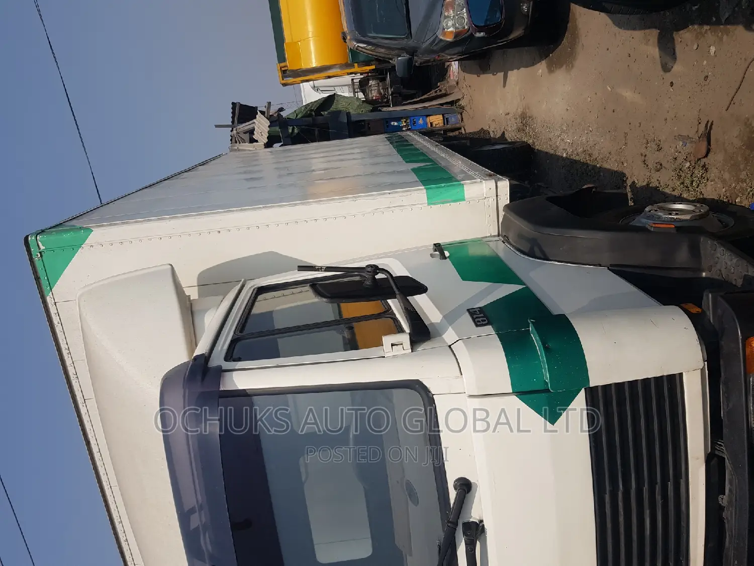 M/Benz Truck Container Body 814