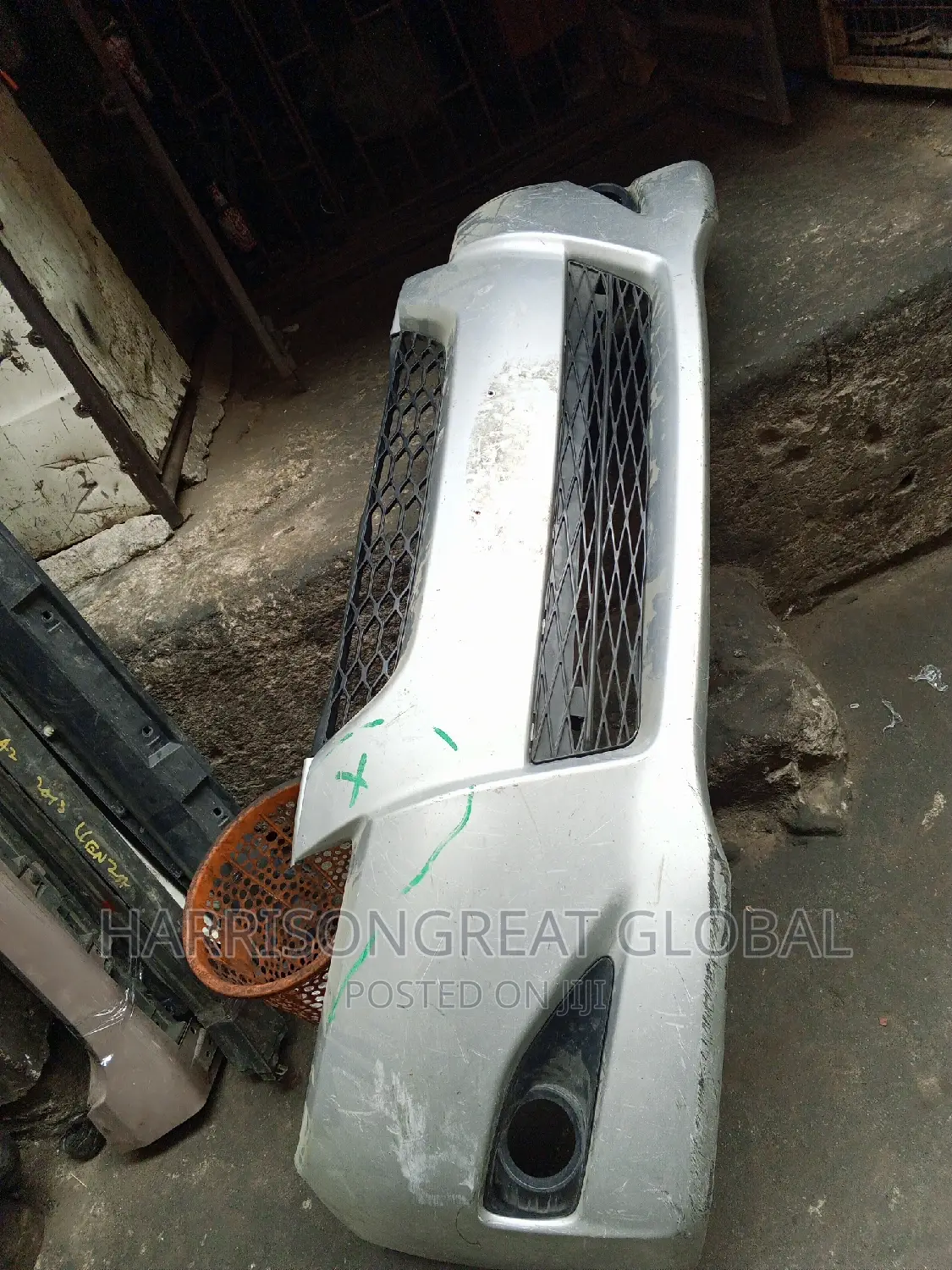 Complete Front Bumper for Toyota Matrix 2009/2010 Model