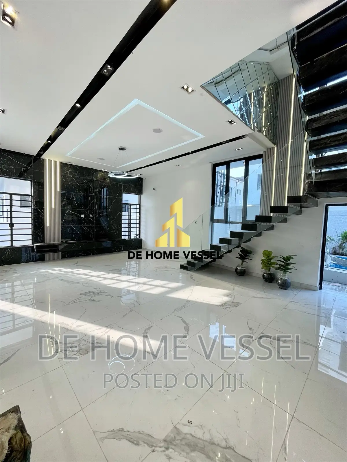 5bdrm Duplex in Ologolo for sale