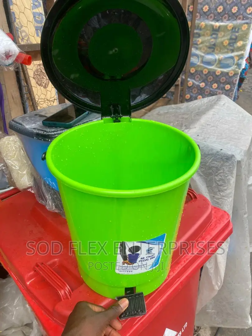 10 Liters Durable Pedal Bin