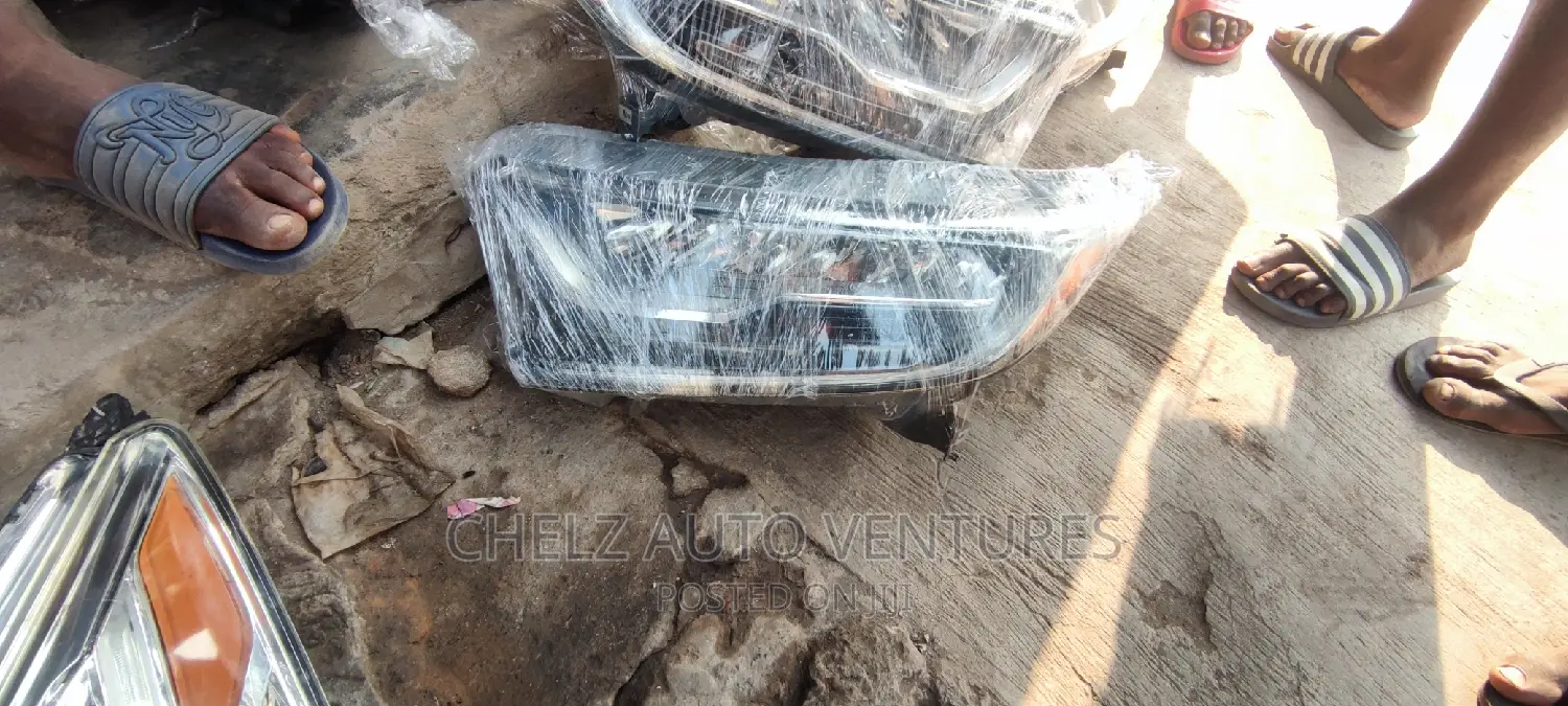 Head Lamp Honda CR-V 2018 Model