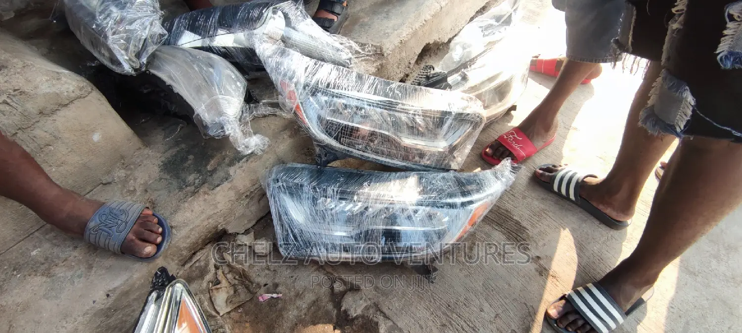 Head Lamp Honda CR-V 2018 Model
