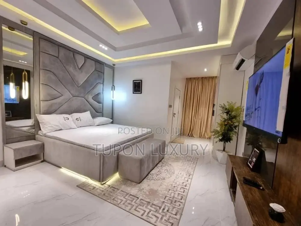 Luxury 3 Bedroom Apartment Inside Banana Island