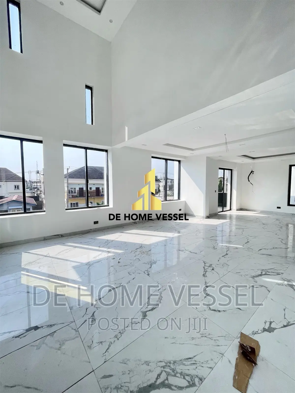 5bdrm Duplex in Lekki Phase 1 for sale