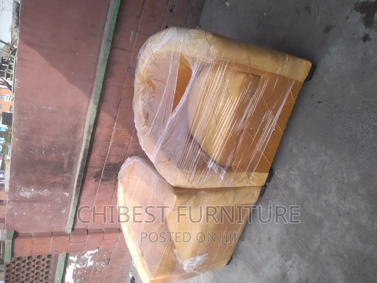 Quality Single Seater Ulphostery Padded Sofa Fabric Chair
