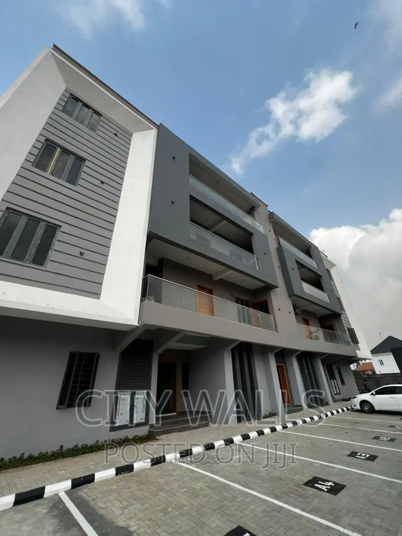 3bdrm Block of Flats in Ikate for rent