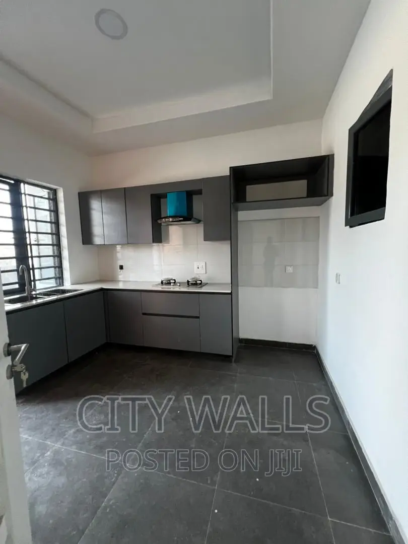3bdrm Block of Flats in Ikate for rent