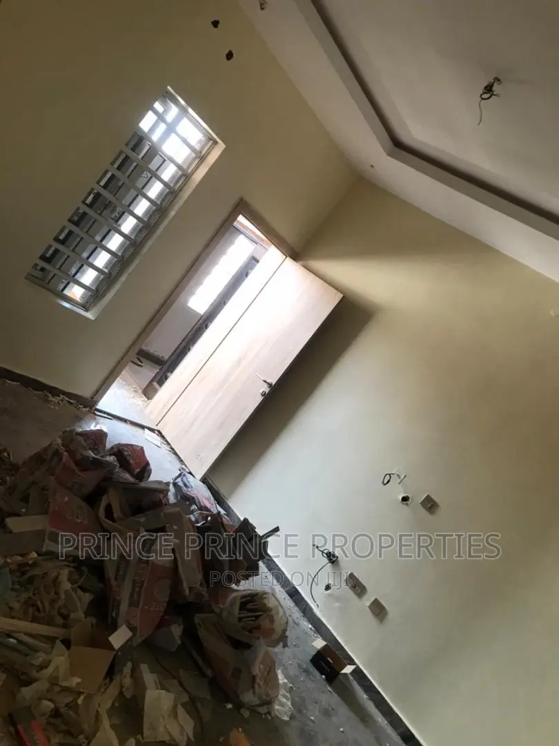 Furnished 2bdrm Block of Flats in Surulere for rent
