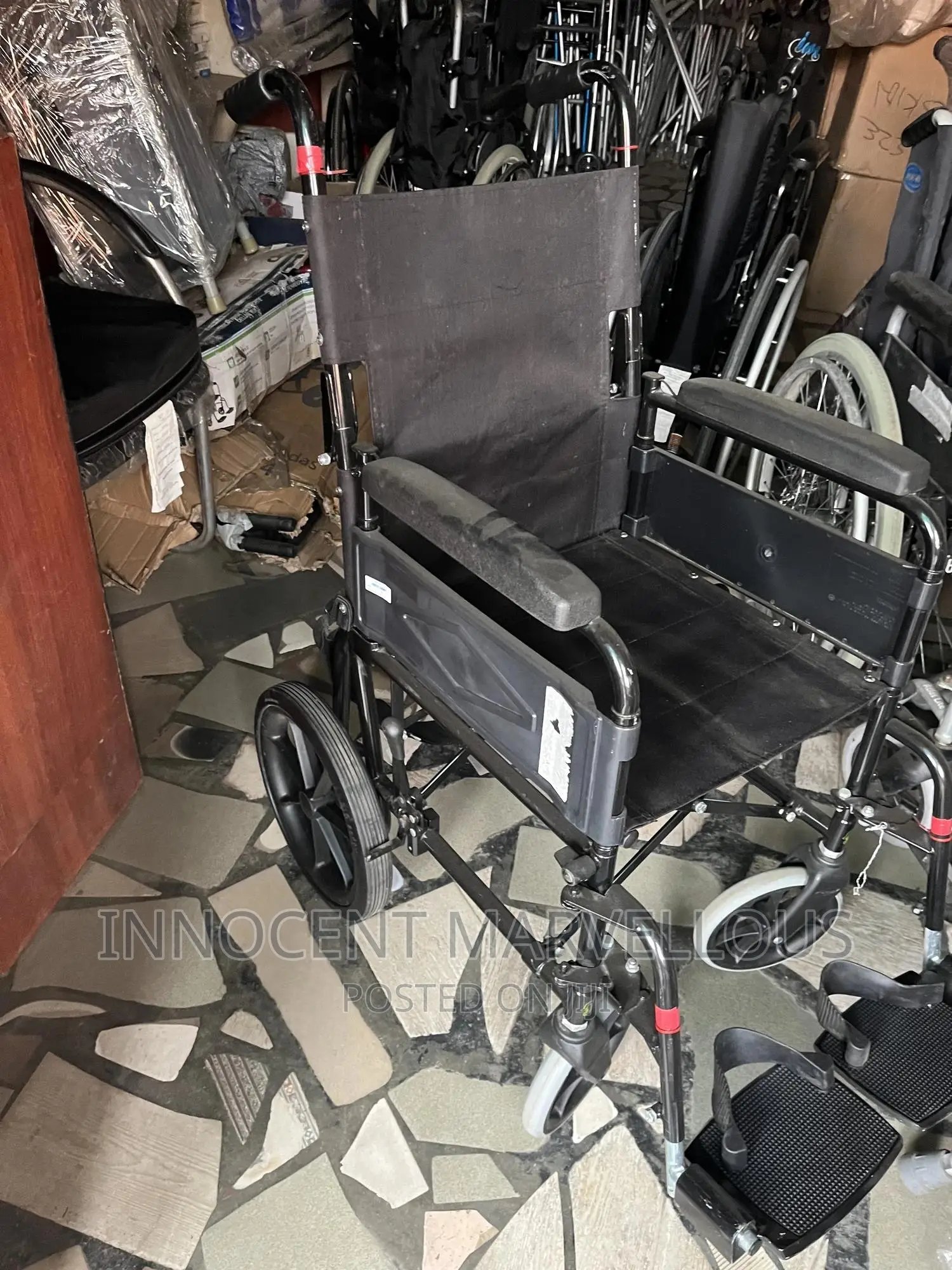 Neatly Used Grade 1 Pushing Wheelchair