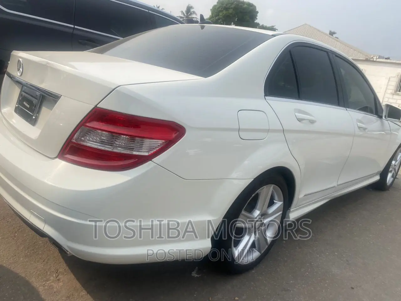 Mercedes-Benz C300 2011 White
