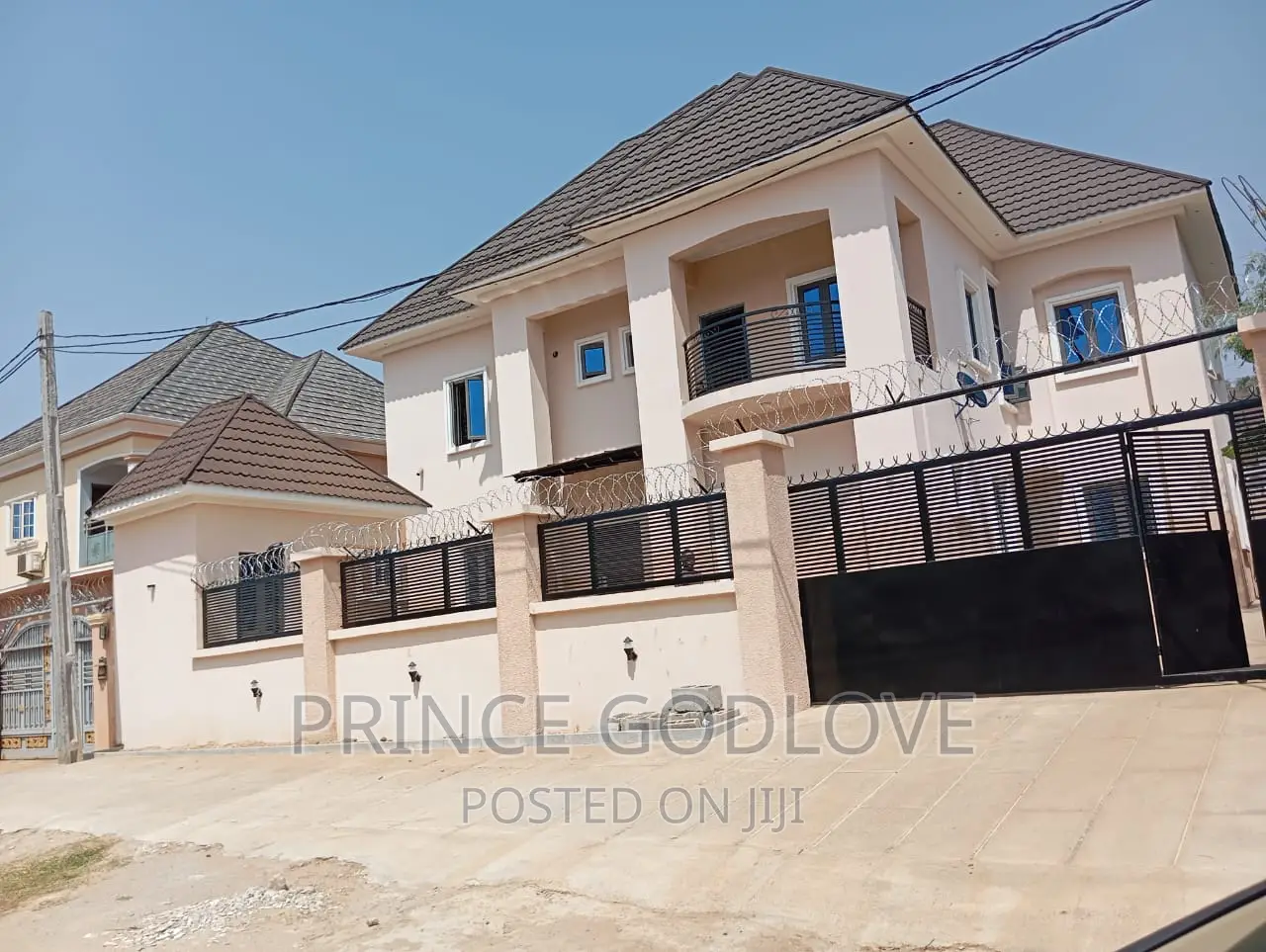 2bdrm Apartment in Citizen Avenue, Dawaki for rent