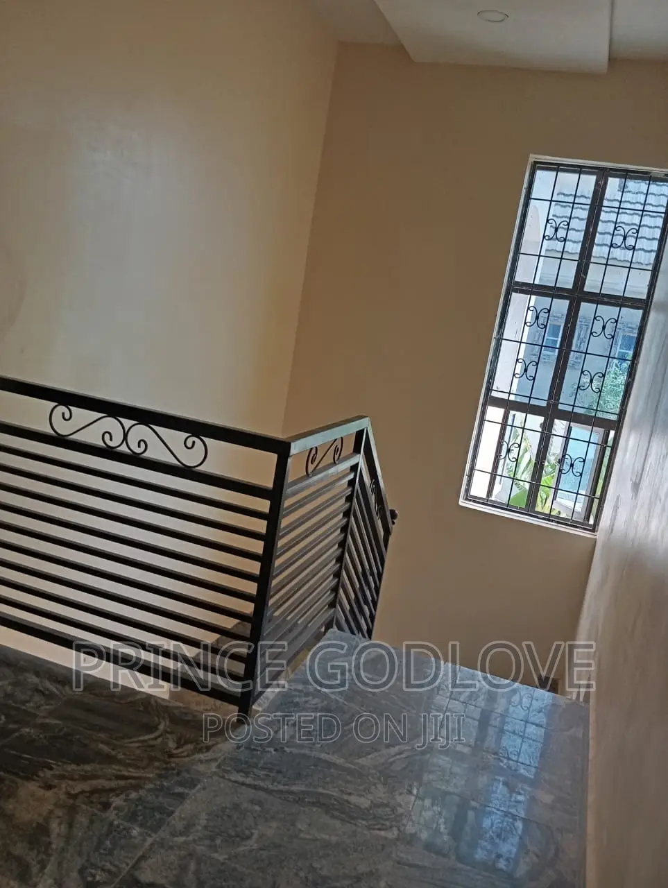 2bdrm Apartment in Citizen Avenue, Dawaki for rent