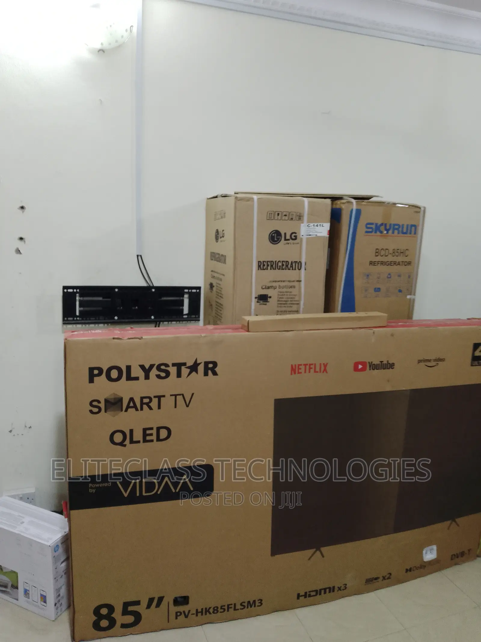 Stylish Polystar 85” Smart LED Ultra HD TV