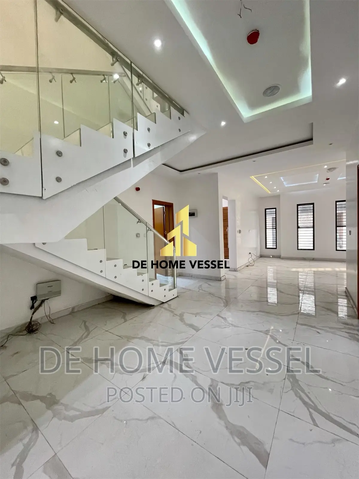 5bdrm Duplex in Lekki Phase 1 for sale