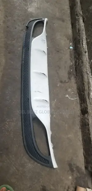 C300 2017 Back Bumper Down Padded