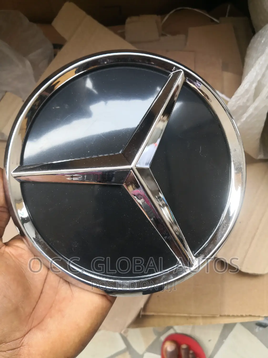 Mercedes Benz Logo With Light