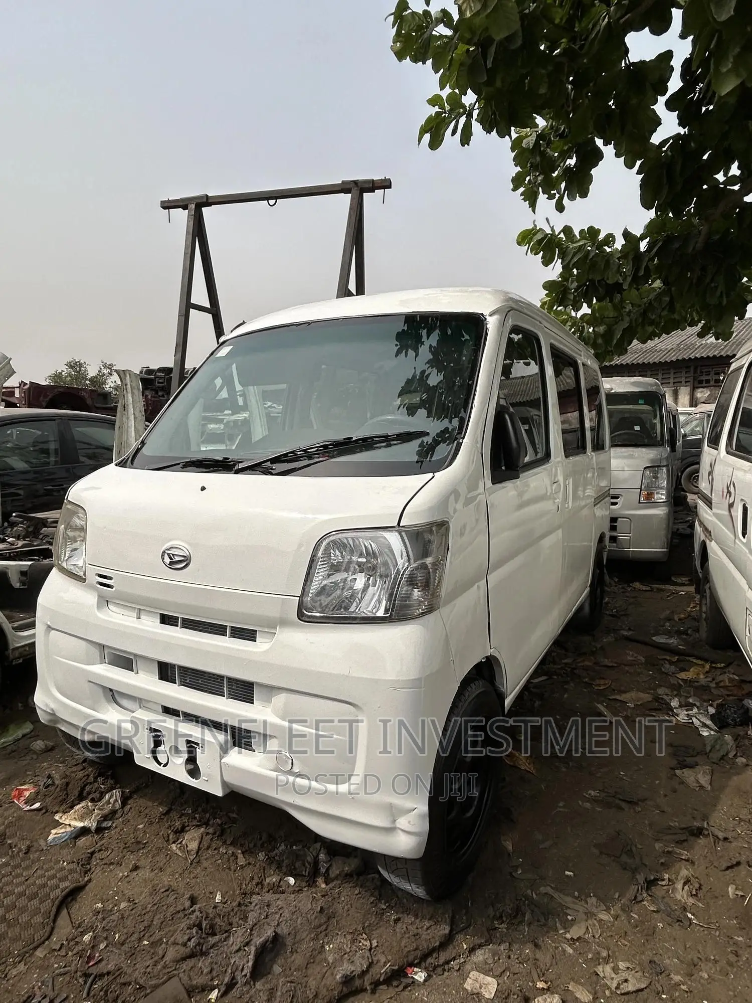 Daihatsu Hijet 2012 White