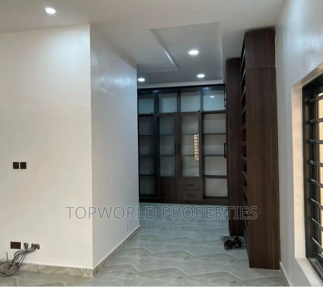 4bdrm Duplex in Omole Phase 2, Berger for sale