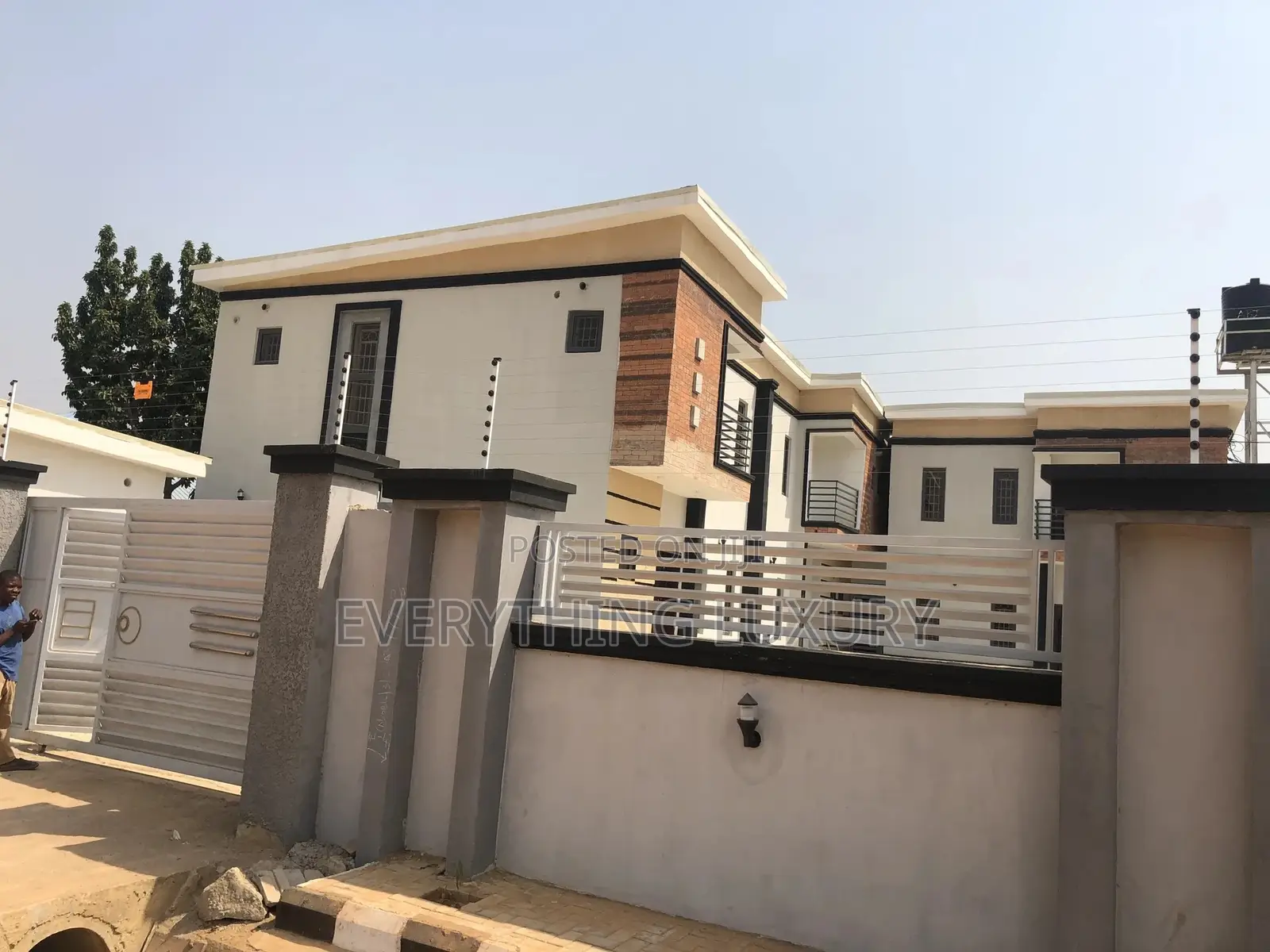 Furnished 2bdrm Townhouse / Terrace in Panaf Estate Ushafa for rent