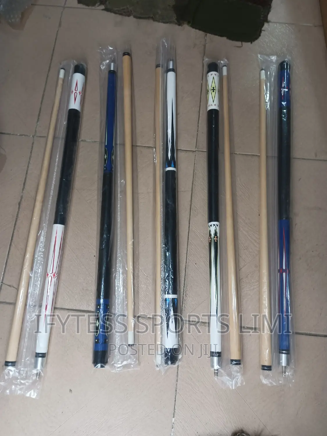 Durable Big Mouth Snooker Sticks