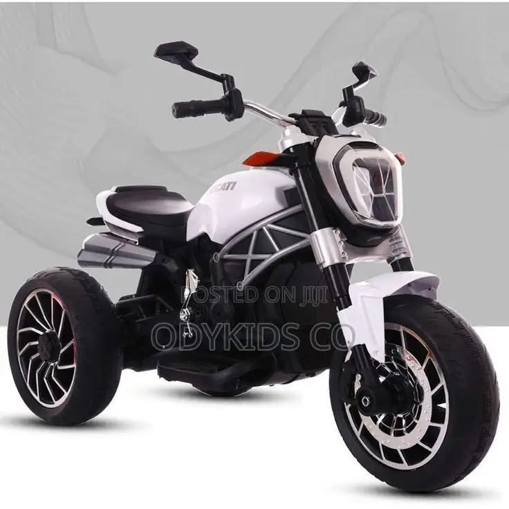 Kids Electric Motorcycle 3-Wheel Plastic PP Material