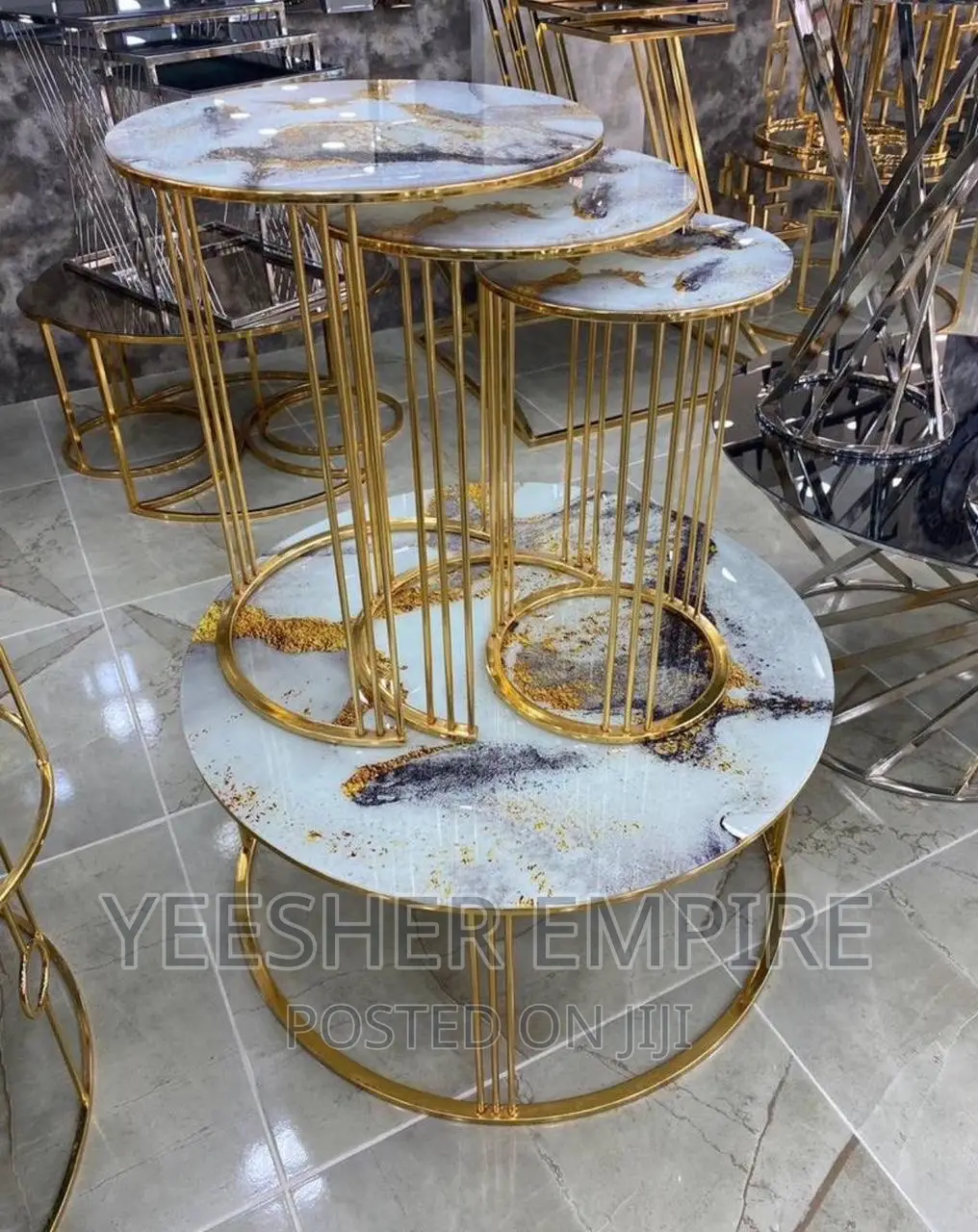 Luxury Marble Top Center Table With 3 Side Stools