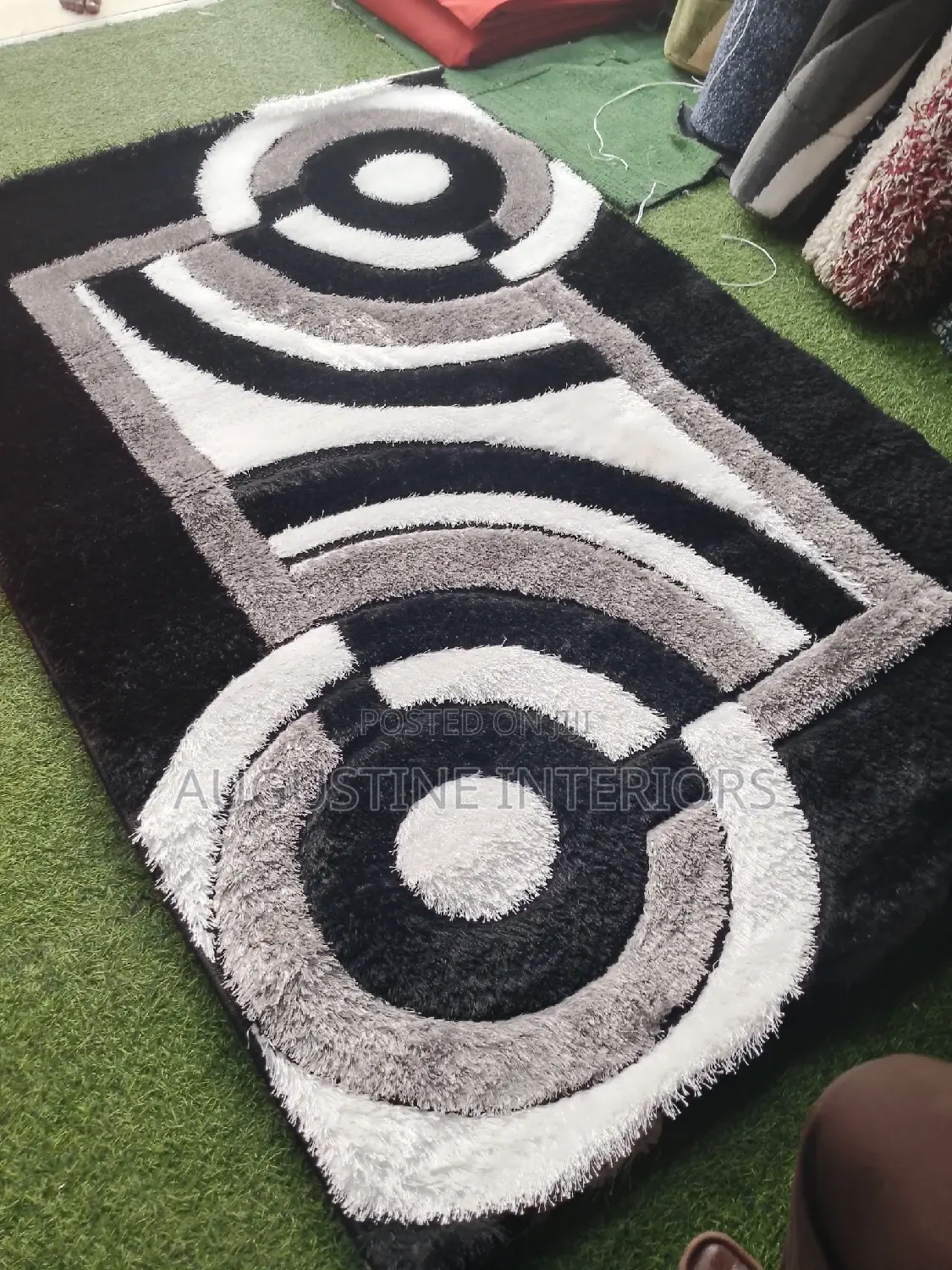 High Quality Turkish Shaggy Center Rug Is in Any Size