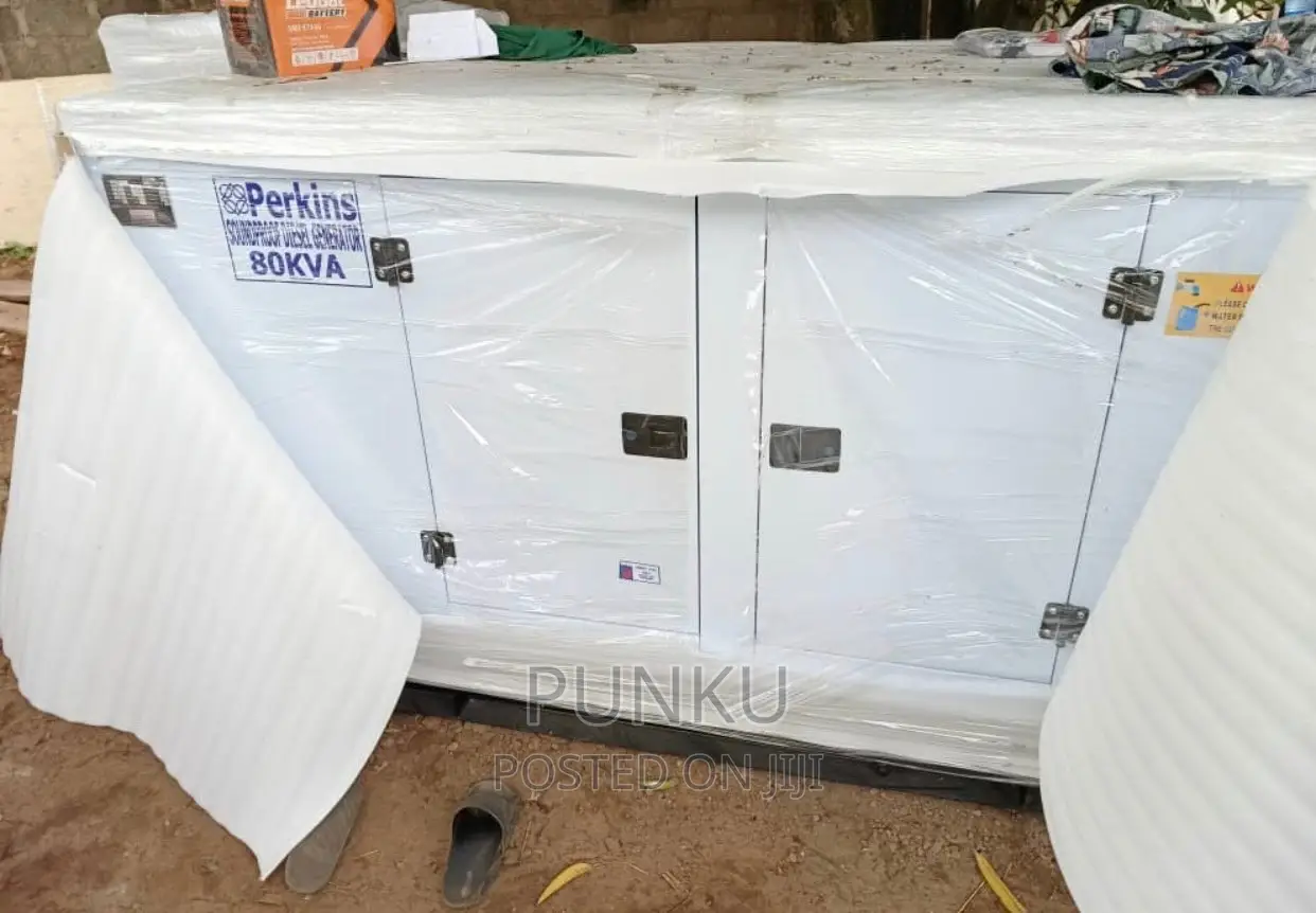 Perkins Soundproof Gen of 80kva Full Copper Engine Capacity