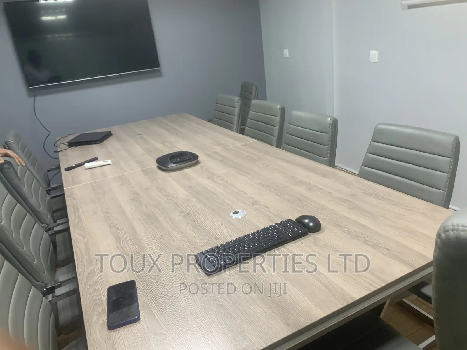 9 Seater Conference Room
