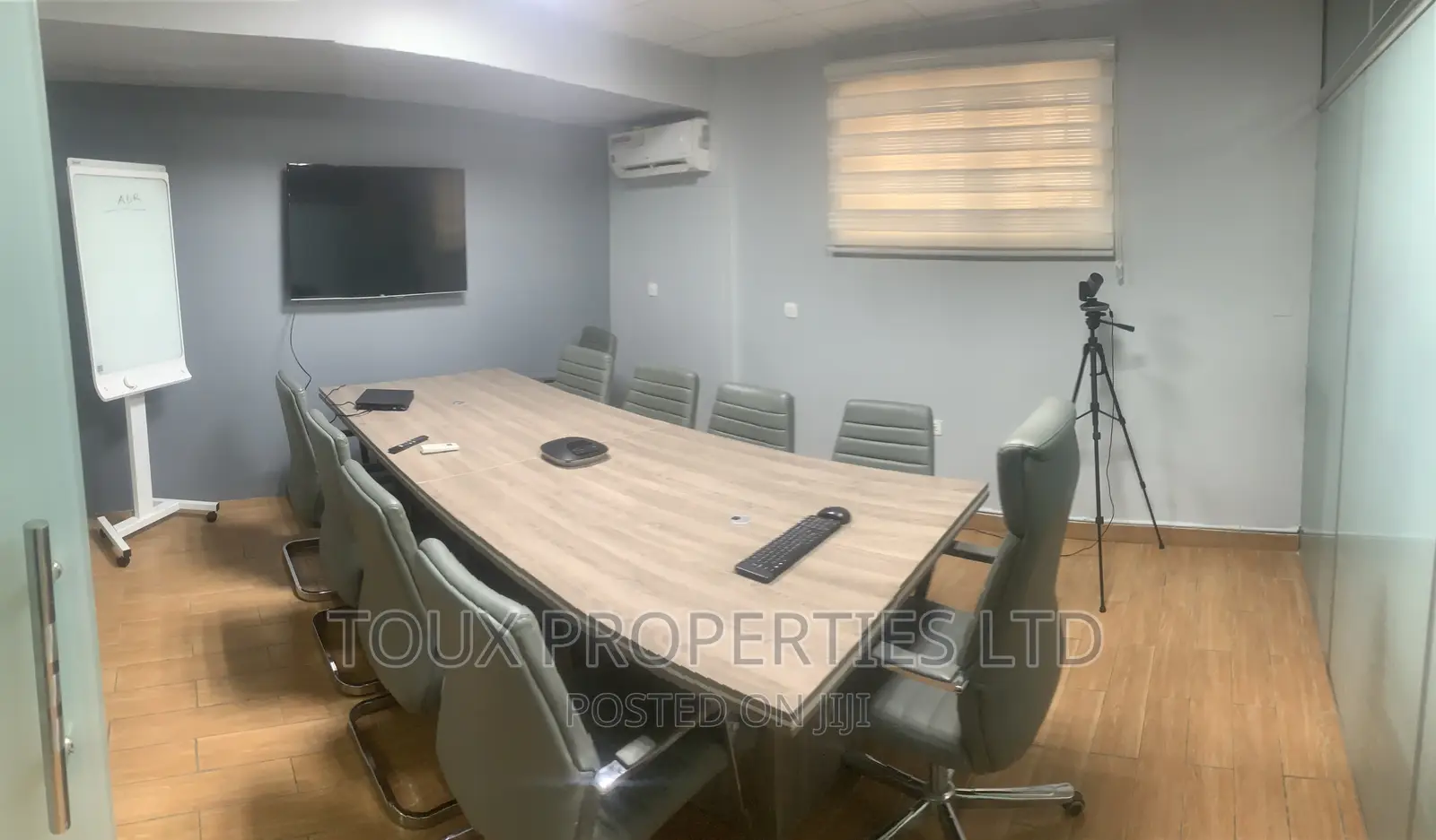 9 Seater Conference Room