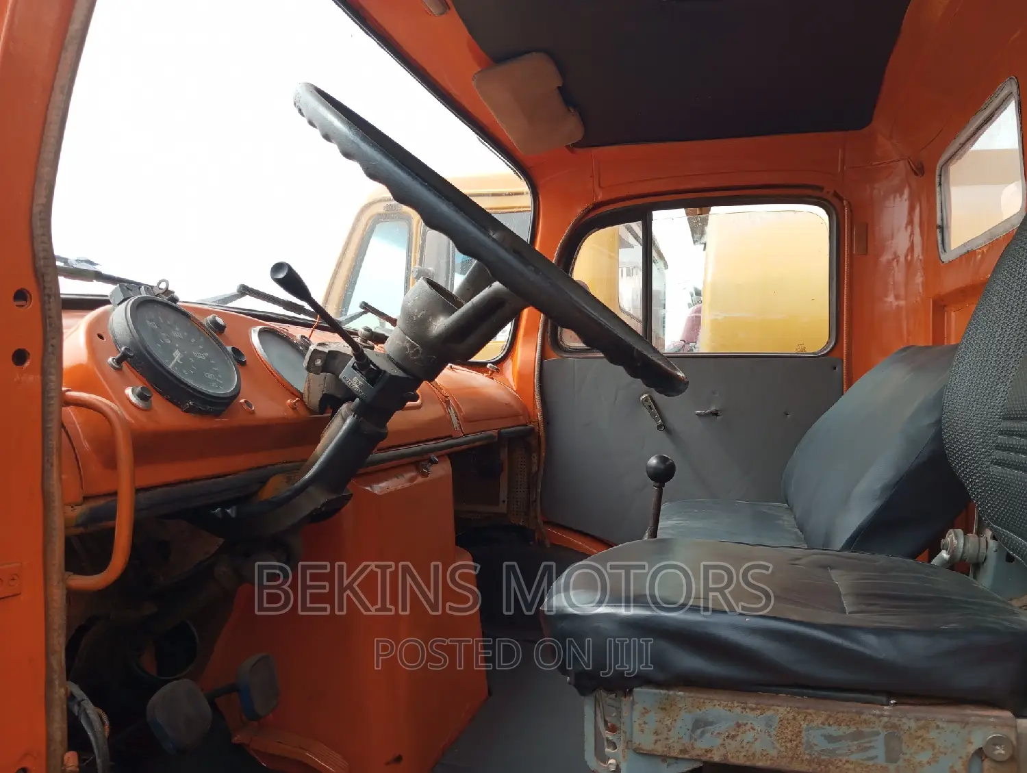 Clean Foreign Used Mercedes-Benz Tipper