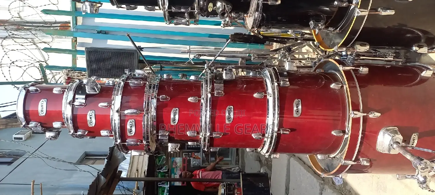 Uk Used MAPEX 7set Drums.