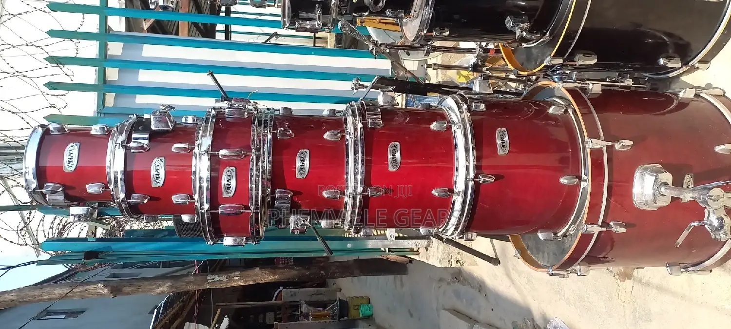 Uk Used MAPEX 7set Drums.