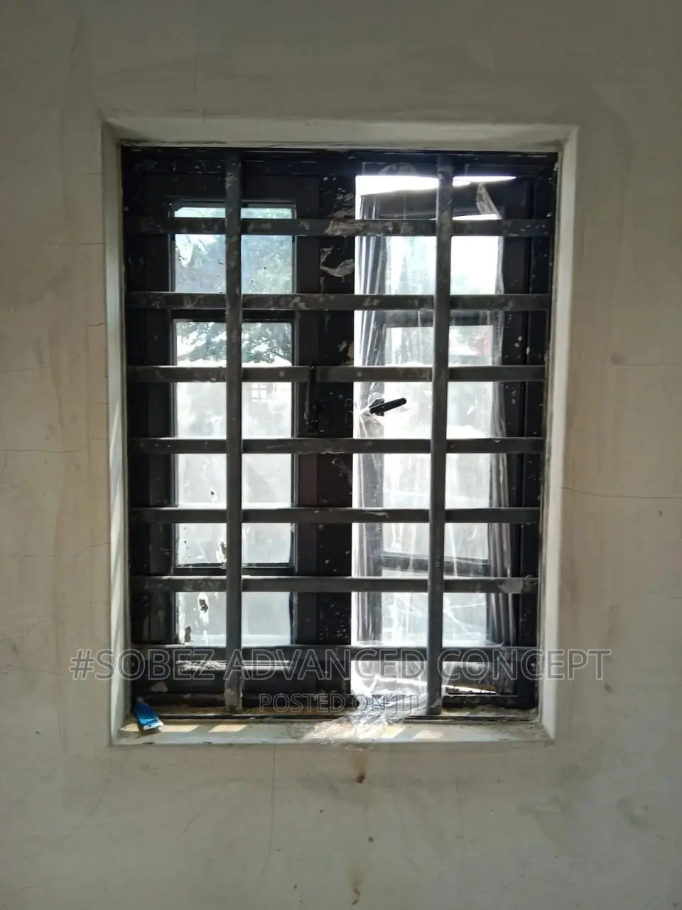 Brown Black Coloured Aluminum Casement Window With Protecto