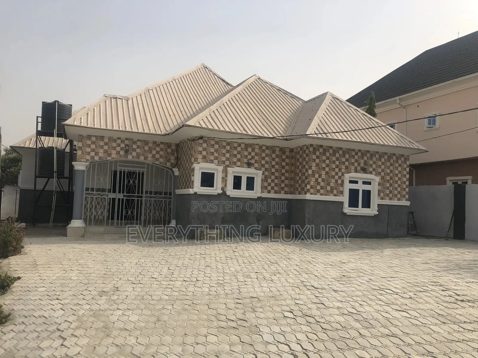 4bdrm Bungalow in Scc Ushafa for rent