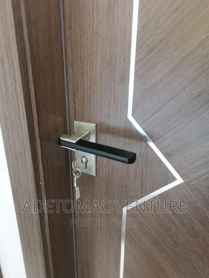 Door Lock Set and Handles