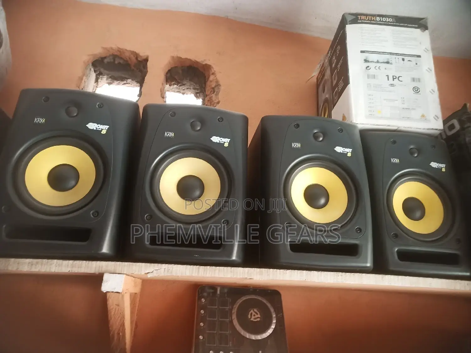 Uk Used Rokit 8 Studio Monitor Speakers