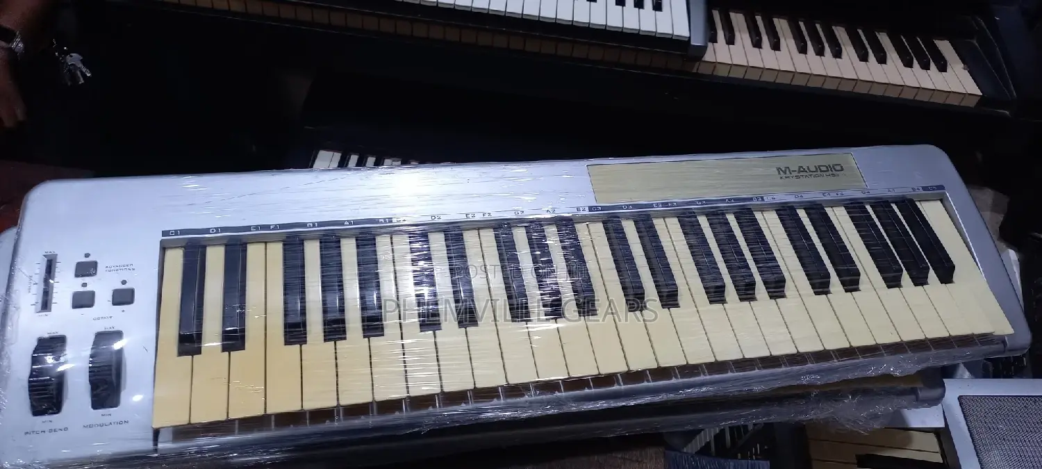 E Keys 49 M_audio Keyboards. Uk Used