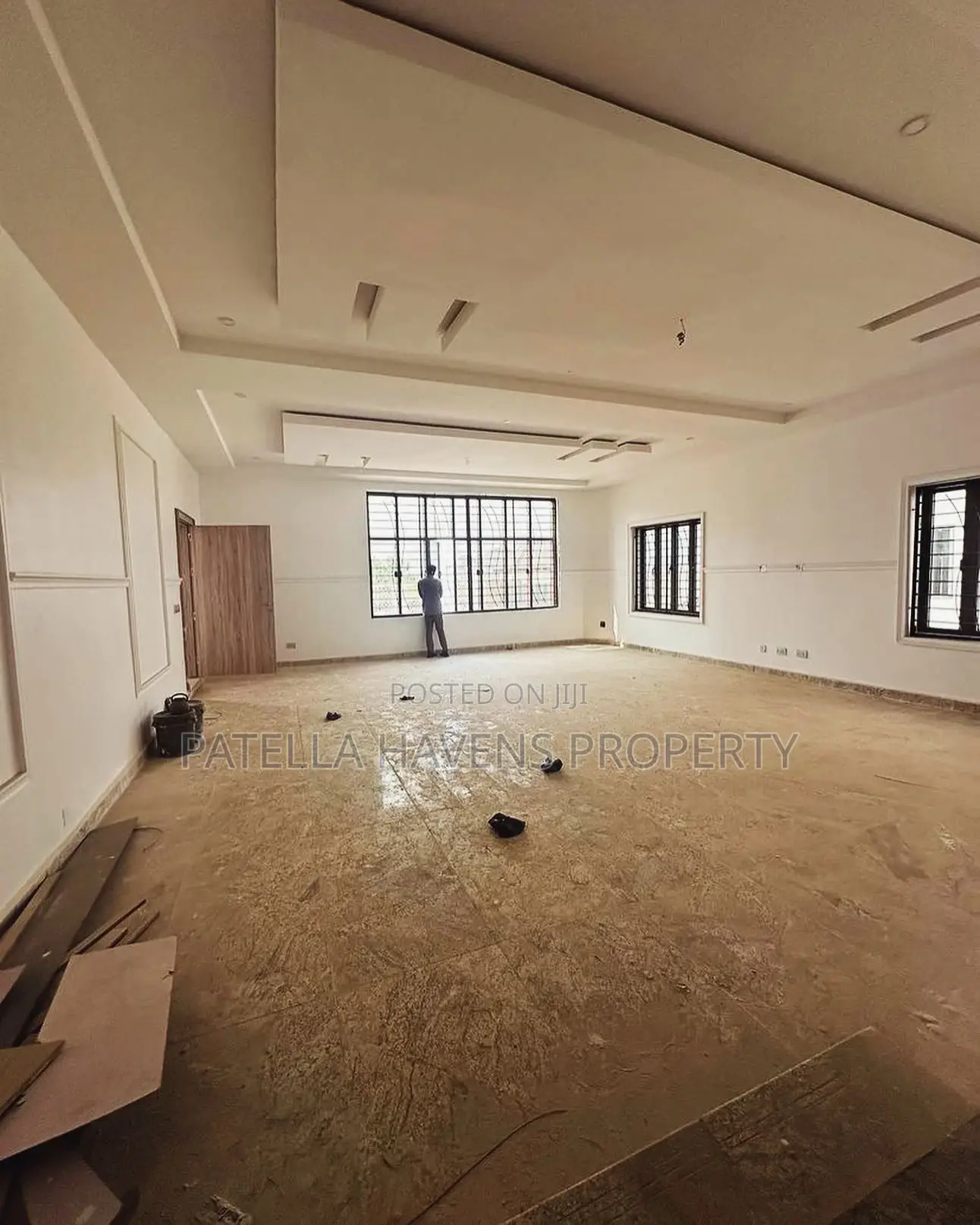 5bdrm Duplex in Jahi for sale