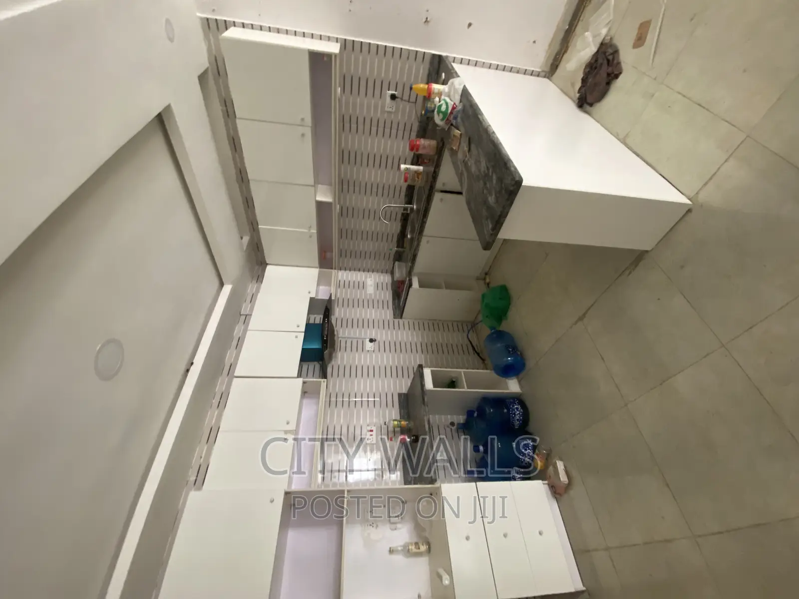 3bdrm Block of Flats in Ikate for rent