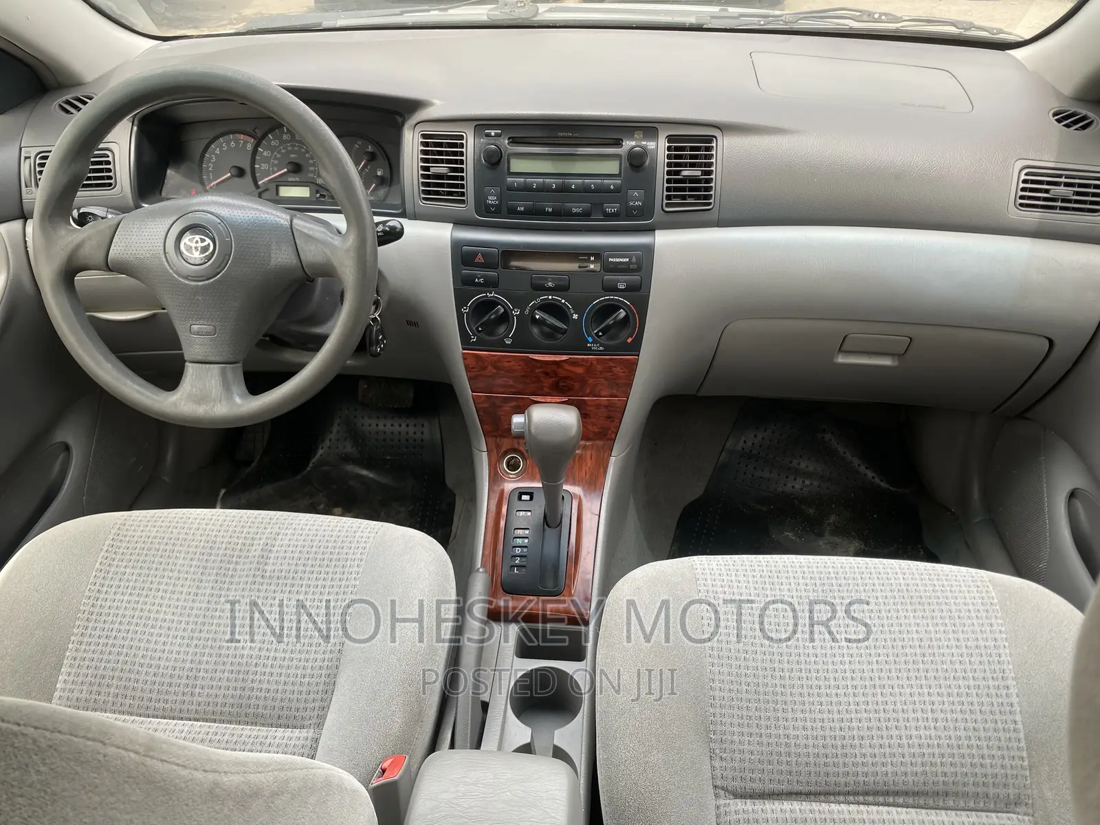 Toyota Corolla LE 2005 Silver