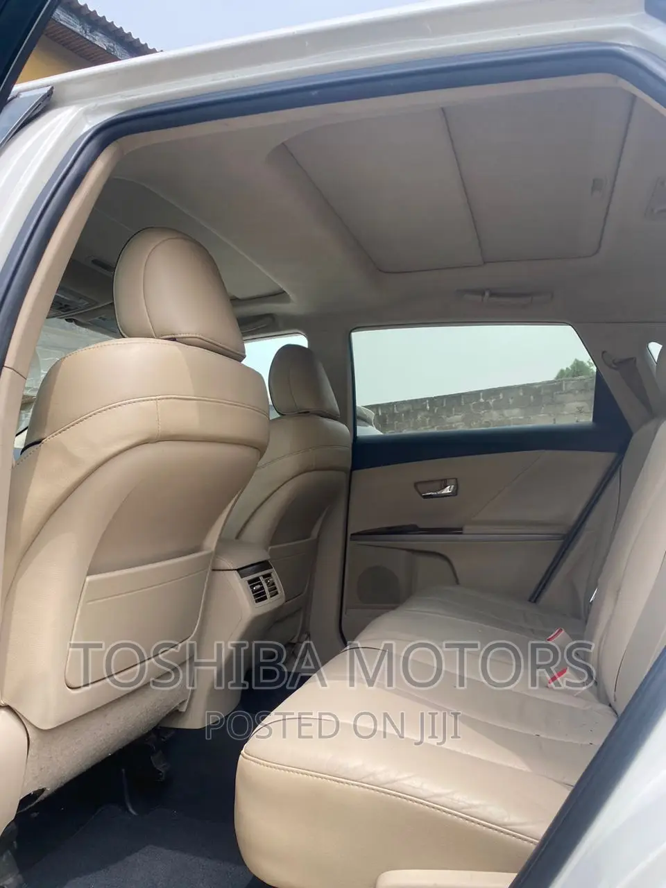 Toyota Venza V6 AWD 2011 White
