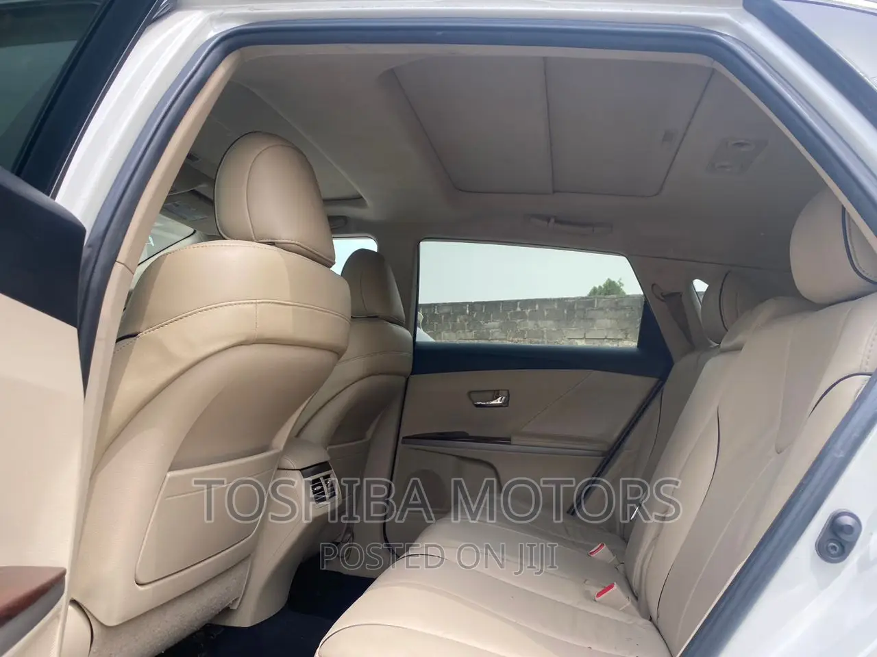 Toyota Venza V6 AWD 2011 White