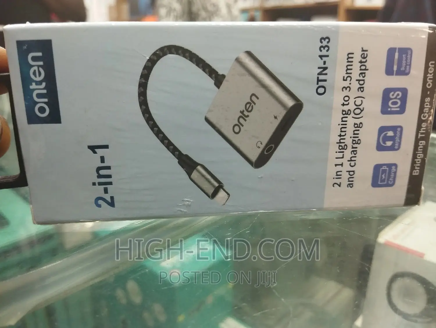 Onten (133) 2 in 1 Lightening to 3.5mm and Charging Adapter