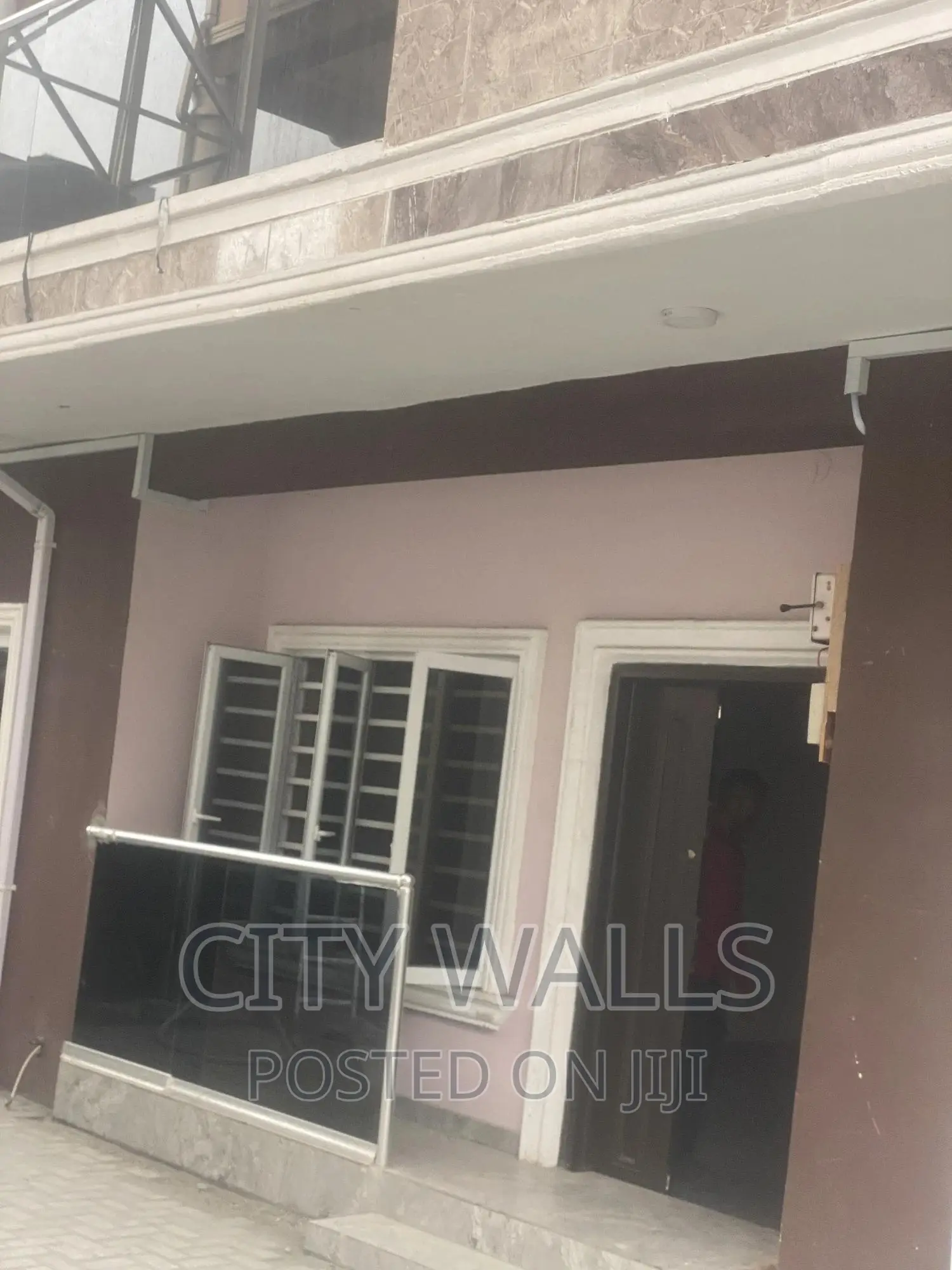 3bdrm Block of Flats in Ikate-Elegushi for rent